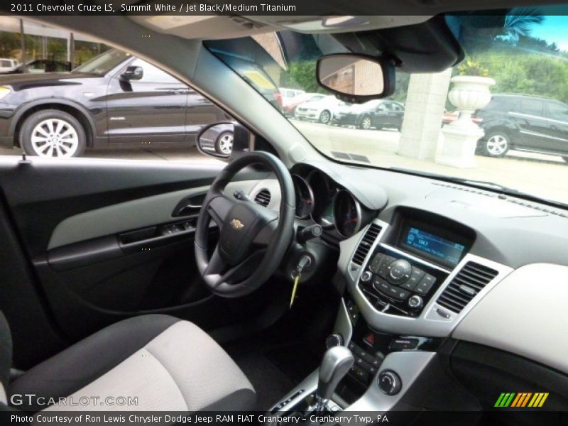 Summit White / Jet Black/Medium Titanium 2011 Chevrolet Cruze LS