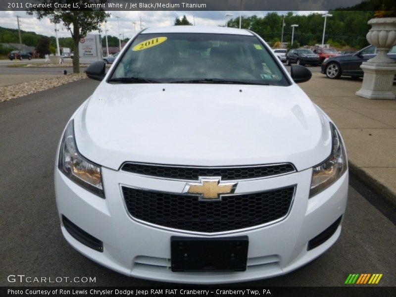 Summit White / Jet Black/Medium Titanium 2011 Chevrolet Cruze LS