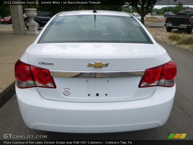 Summit White / Jet Black/Medium Titanium 2011 Chevrolet Cruze LS