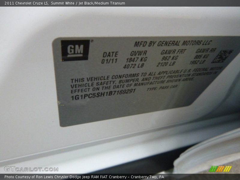 Summit White / Jet Black/Medium Titanium 2011 Chevrolet Cruze LS