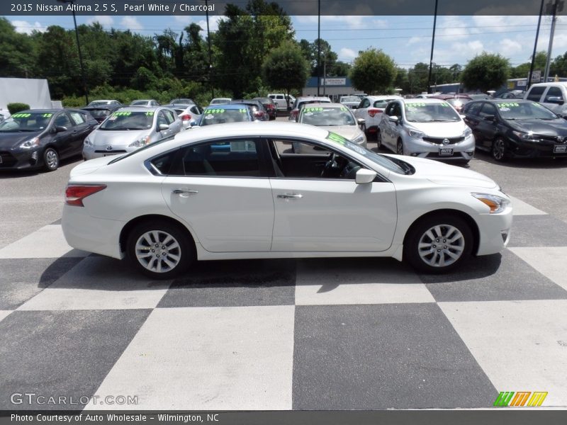 Pearl White / Charcoal 2015 Nissan Altima 2.5 S