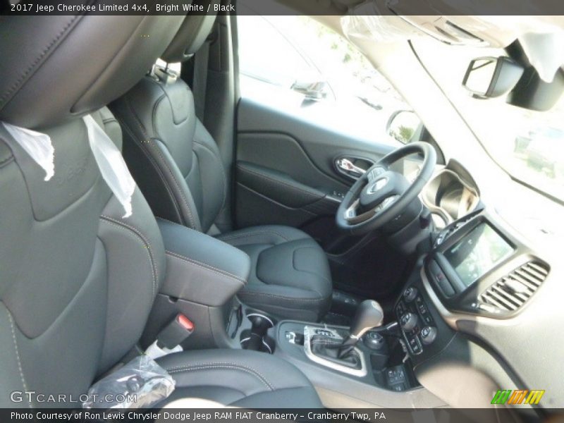 Bright White / Black 2017 Jeep Cherokee Limited 4x4