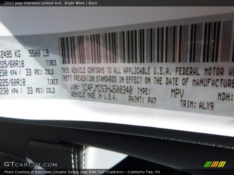 Bright White / Black 2017 Jeep Cherokee Limited 4x4