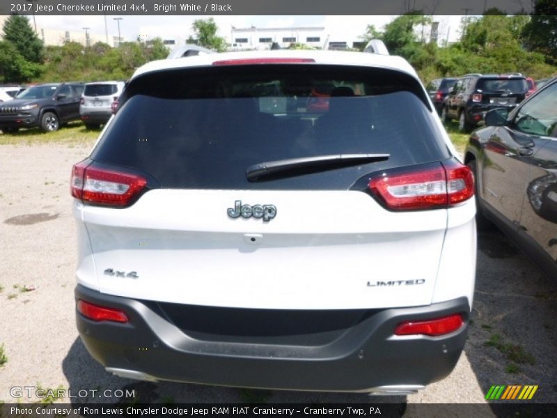 Bright White / Black 2017 Jeep Cherokee Limited 4x4