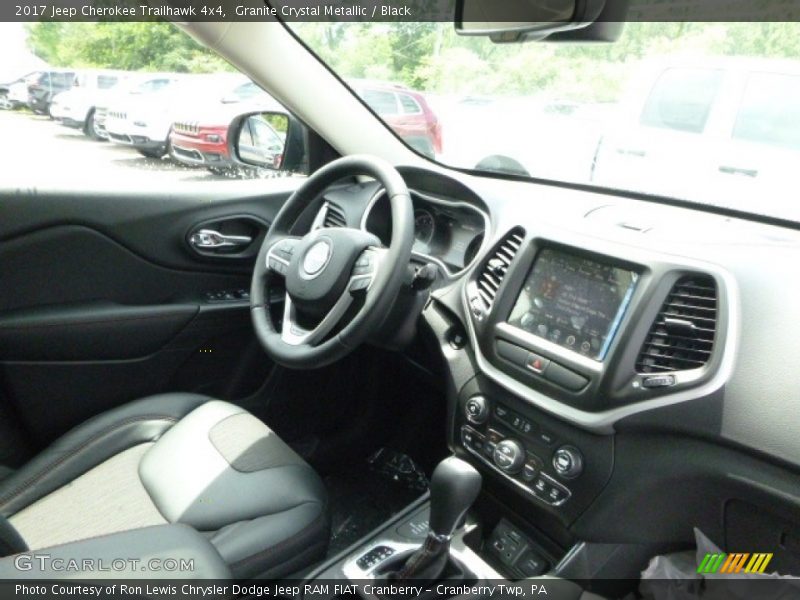 Granite Crystal Metallic / Black 2017 Jeep Cherokee Trailhawk 4x4
