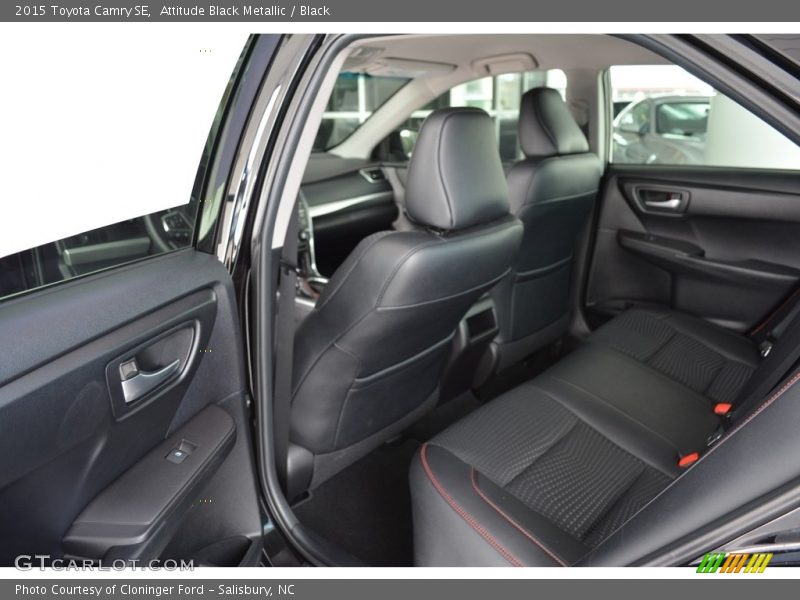 Attitude Black Metallic / Black 2015 Toyota Camry SE