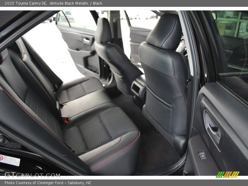 Attitude Black Metallic / Black 2015 Toyota Camry SE