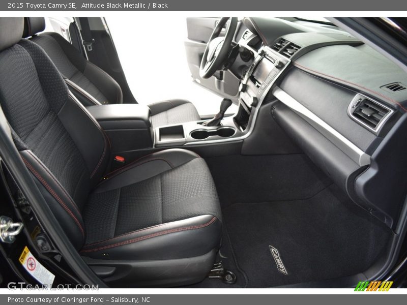 Attitude Black Metallic / Black 2015 Toyota Camry SE