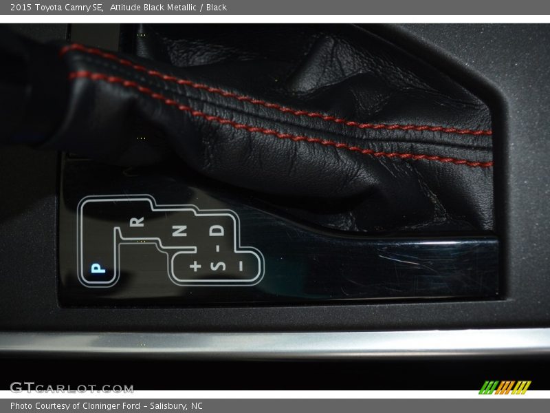 Attitude Black Metallic / Black 2015 Toyota Camry SE