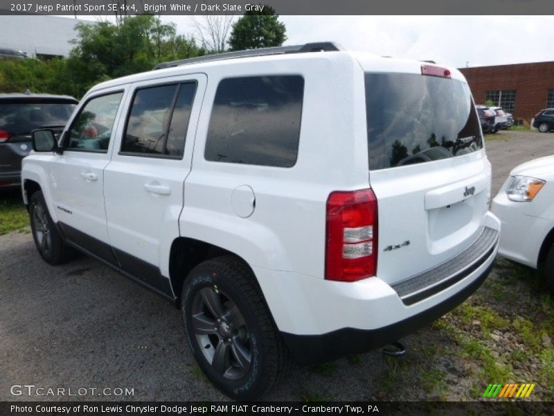 Bright White / Dark Slate Gray 2017 Jeep Patriot Sport SE 4x4