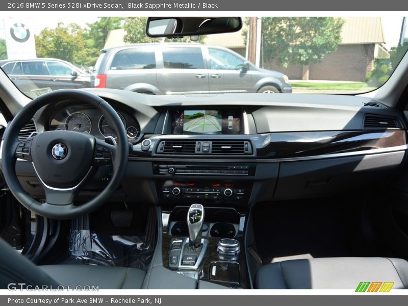 Black Sapphire Metallic / Black 2016 BMW 5 Series 528i xDrive Sedan