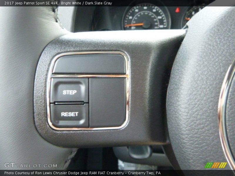 Bright White / Dark Slate Gray 2017 Jeep Patriot Sport SE 4x4