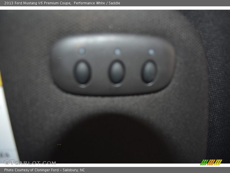 Performance White / Saddle 2013 Ford Mustang V6 Premium Coupe