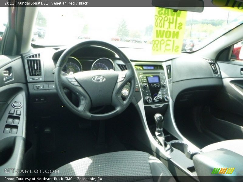 Venetian Red / Black 2011 Hyundai Sonata SE