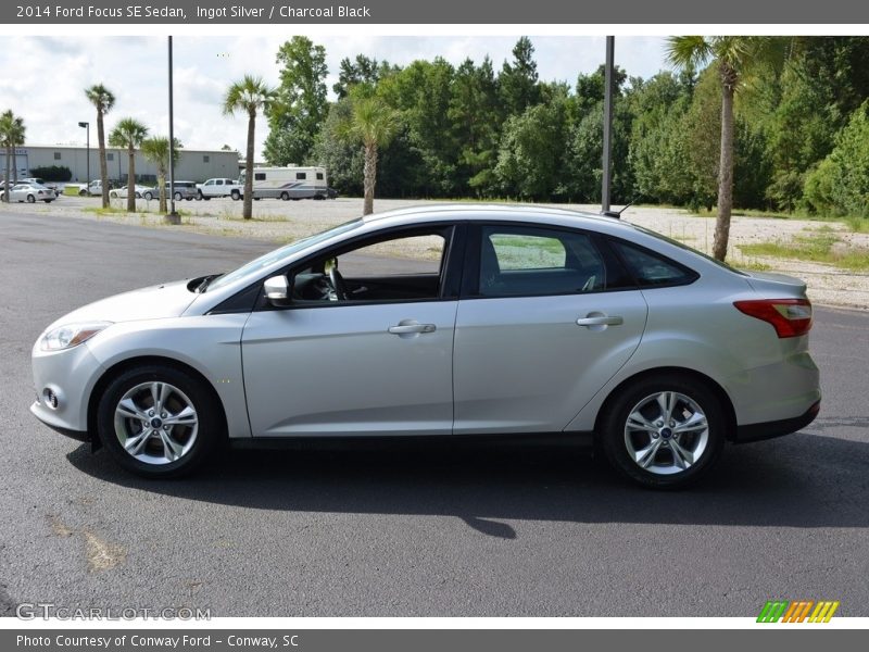 Ingot Silver / Charcoal Black 2014 Ford Focus SE Sedan