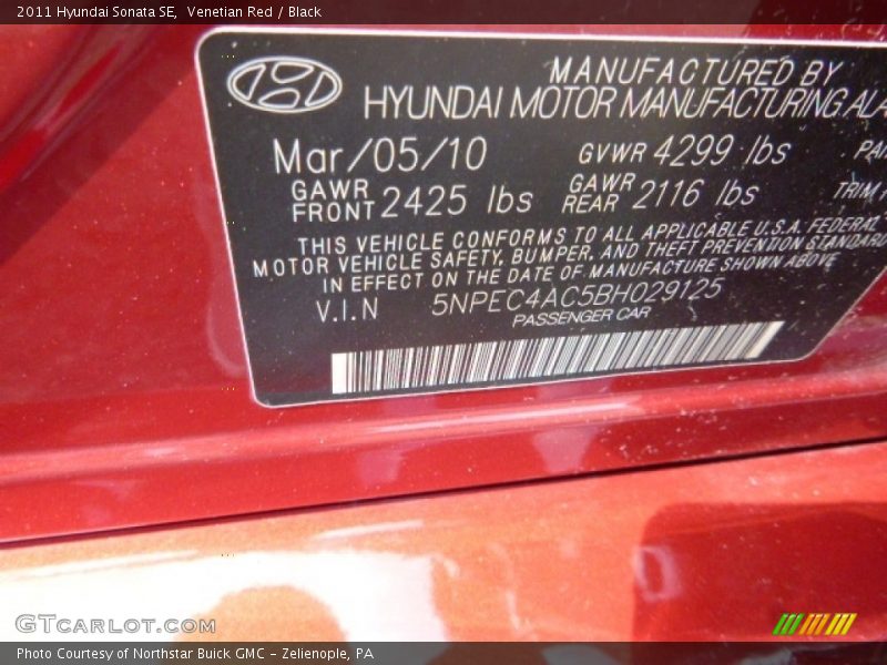 Venetian Red / Black 2011 Hyundai Sonata SE