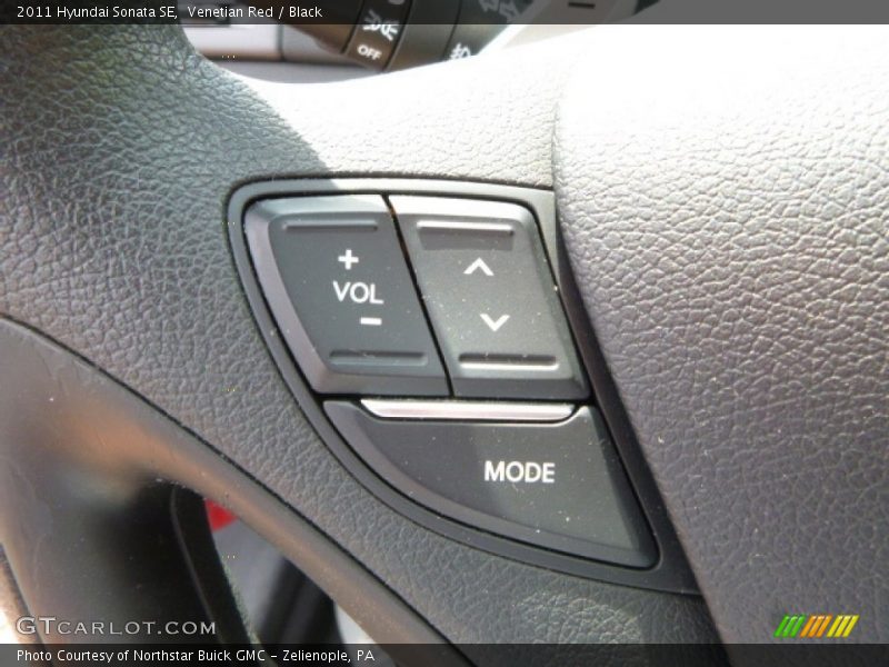 Venetian Red / Black 2011 Hyundai Sonata SE