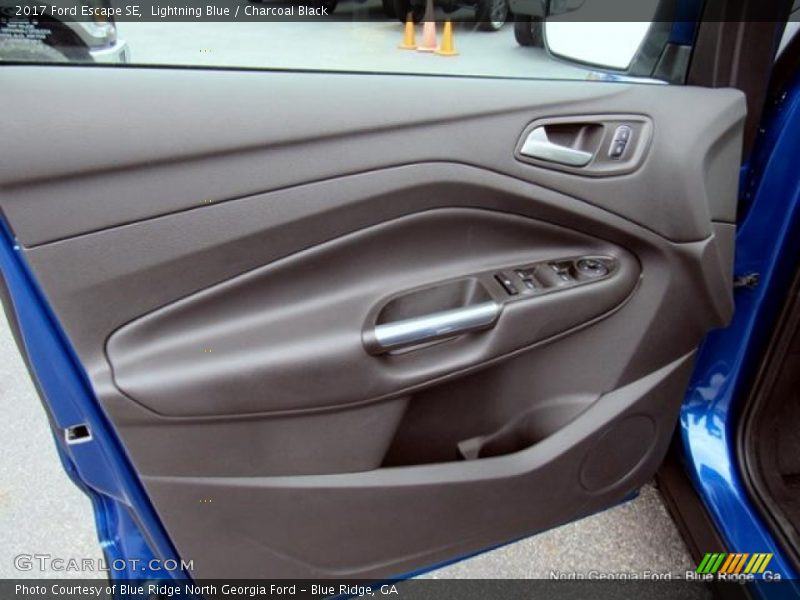 Lightning Blue / Charcoal Black 2017 Ford Escape SE