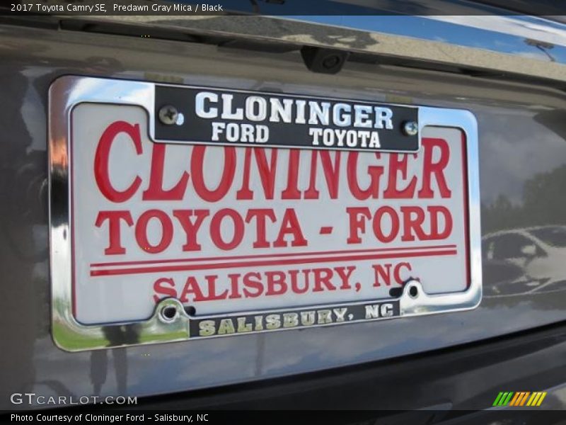 Predawn Gray Mica / Black 2017 Toyota Camry SE