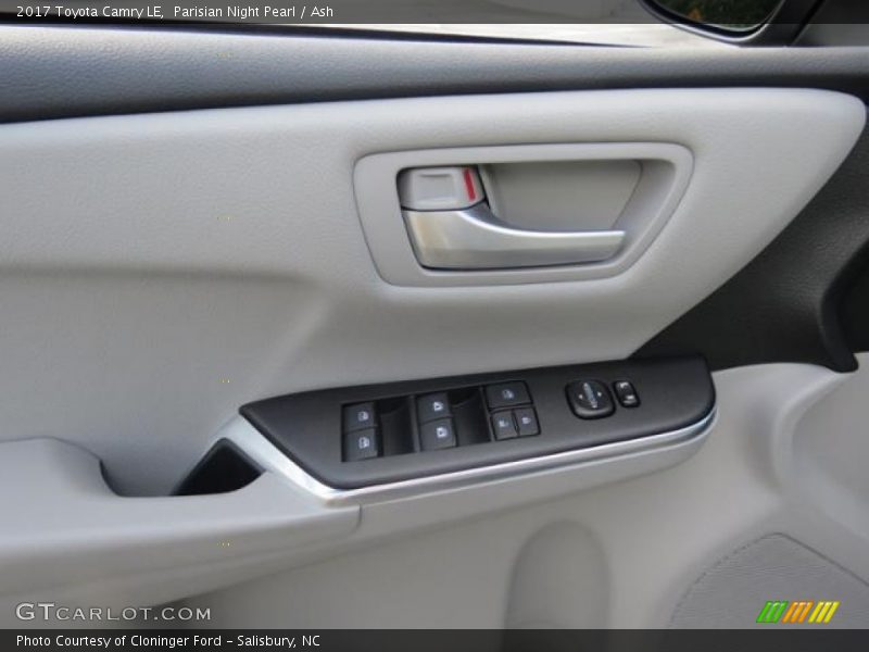 Parisian Night Pearl / Ash 2017 Toyota Camry LE