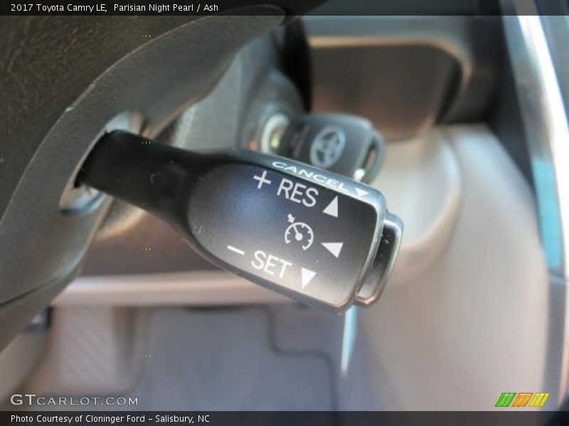 Parisian Night Pearl / Ash 2017 Toyota Camry LE