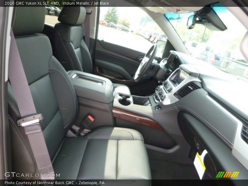 Iridium Metallic / Jet Black 2016 GMC Yukon XL SLT 4WD