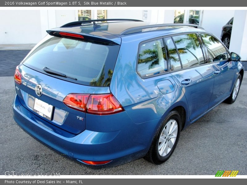 Silk Blue Metallic / Black 2016 Volkswagen Golf SportWagen 1.8T S
