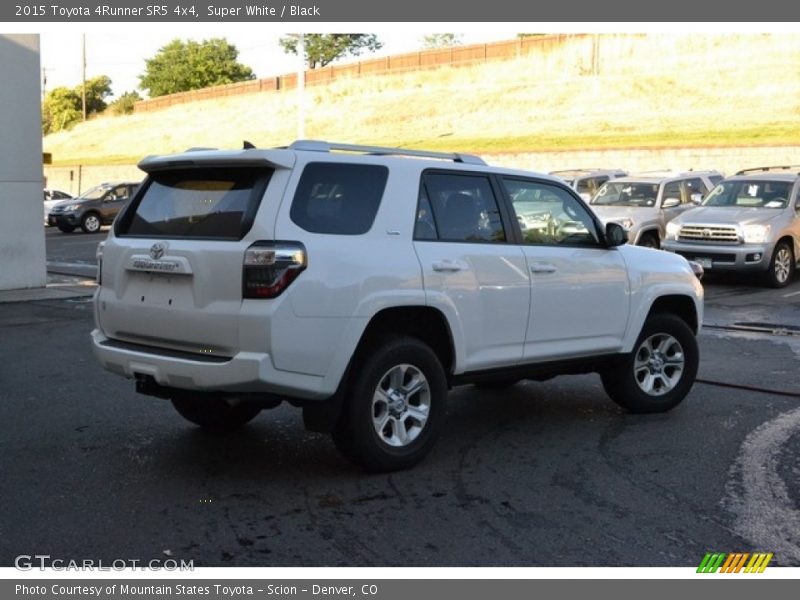 Super White / Black 2015 Toyota 4Runner SR5 4x4