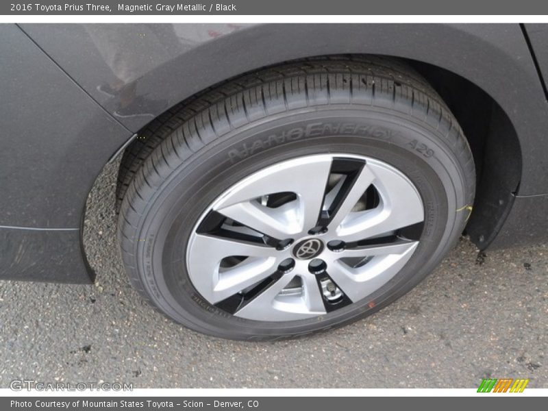 Magnetic Gray Metallic / Black 2016 Toyota Prius Three