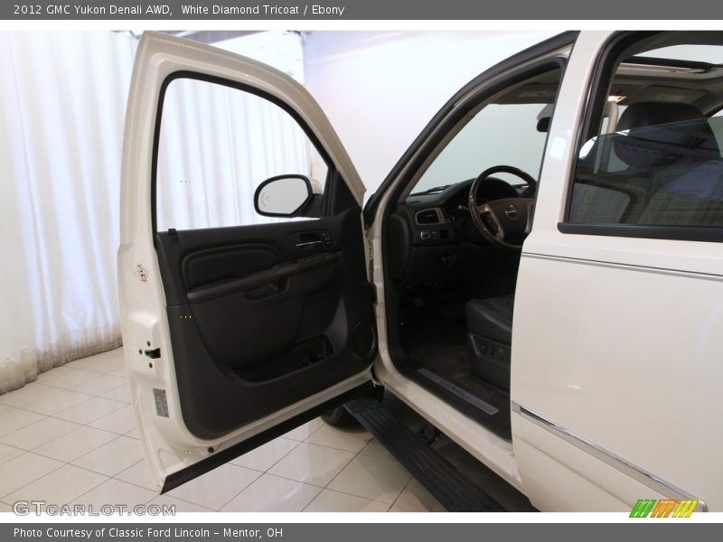 White Diamond Tricoat / Ebony 2012 GMC Yukon Denali AWD