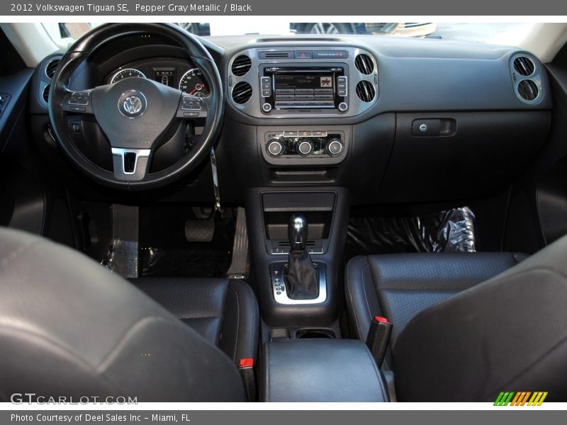 Pepper Gray Metallic / Black 2012 Volkswagen Tiguan SE