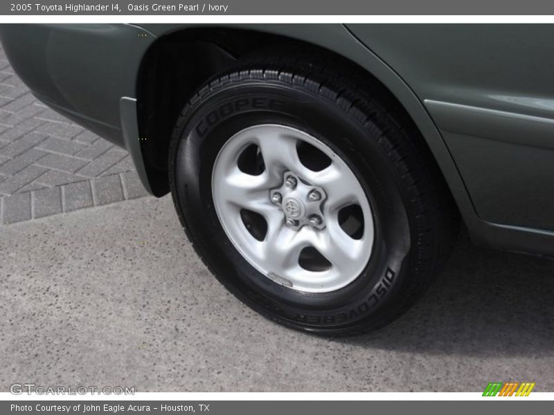 Oasis Green Pearl / Ivory 2005 Toyota Highlander I4