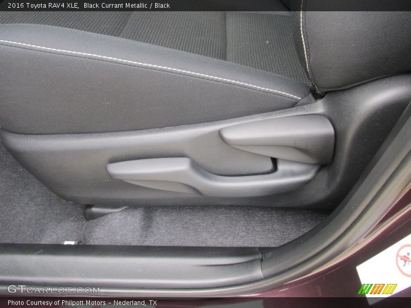 Black Currant Metallic / Black 2016 Toyota RAV4 XLE