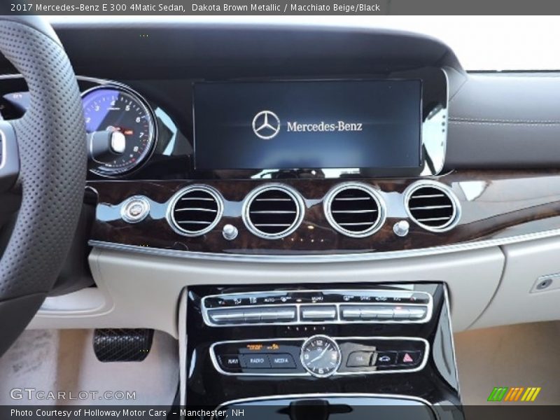 Dakota Brown Metallic / Macchiato Beige/Black 2017 Mercedes-Benz E 300 4Matic Sedan