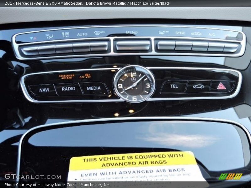 Dakota Brown Metallic / Macchiato Beige/Black 2017 Mercedes-Benz E 300 4Matic Sedan