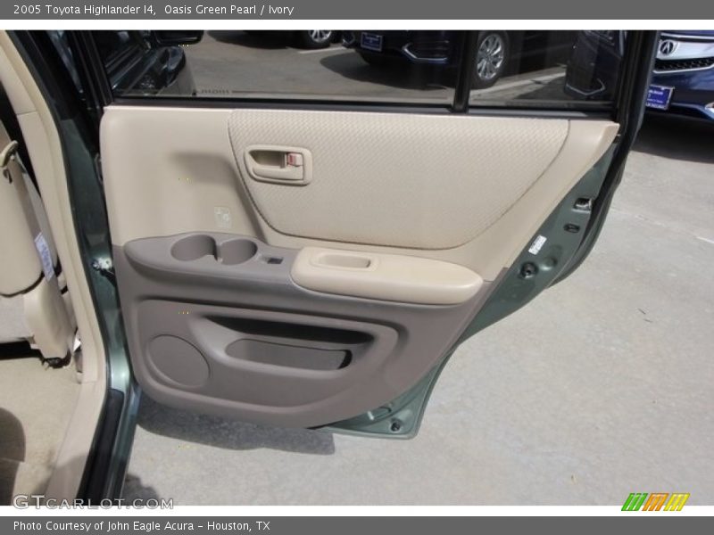 Oasis Green Pearl / Ivory 2005 Toyota Highlander I4