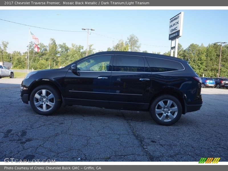 Mosaic Black Metallic / Dark Titanium/Light Titanium 2017 Chevrolet Traverse Premier