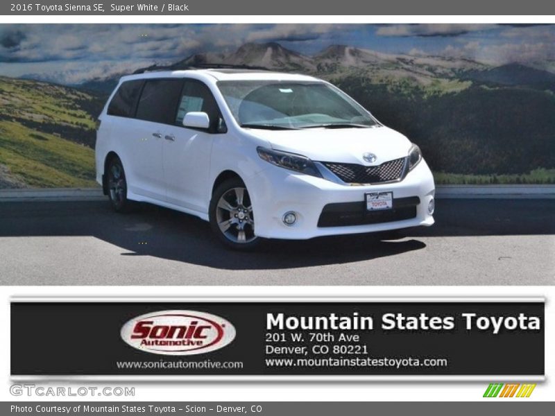 Super White / Black 2016 Toyota Sienna SE