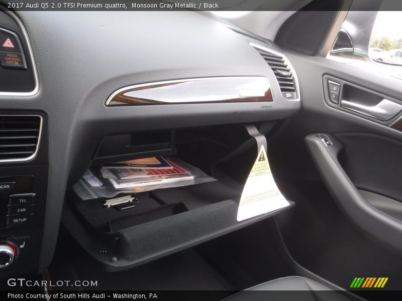 Monsoon Gray Metallic / Black 2017 Audi Q5 2.0 TFSI Premium quattro