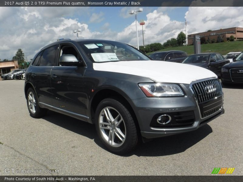 Monsoon Gray Metallic / Black 2017 Audi Q5 2.0 TFSI Premium Plus quattro
