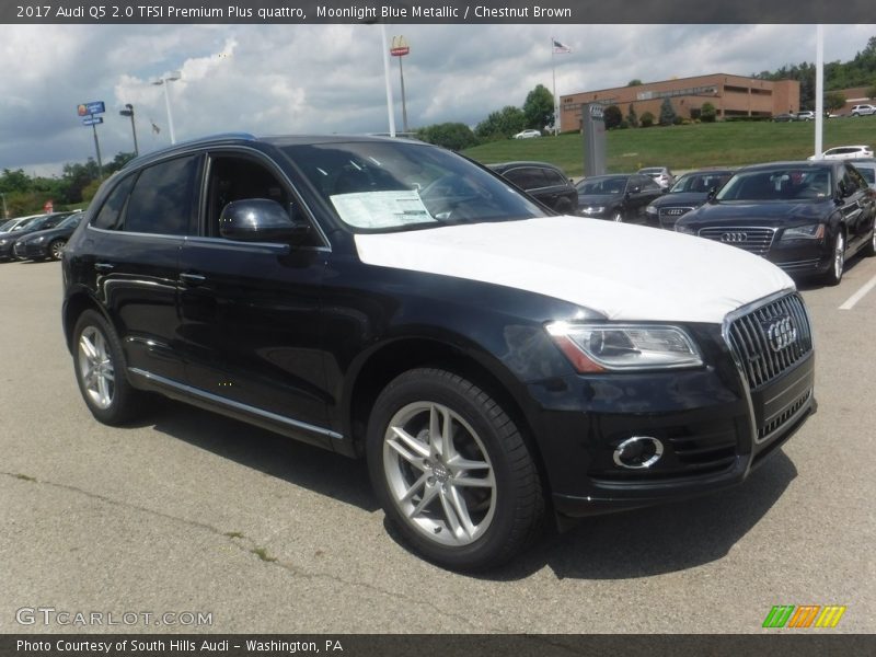 Front 3/4 View of 2017 Q5 2.0 TFSI Premium Plus quattro