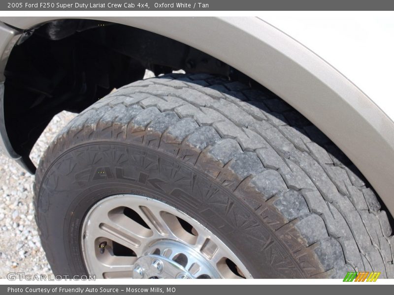 Oxford White / Tan 2005 Ford F250 Super Duty Lariat Crew Cab 4x4