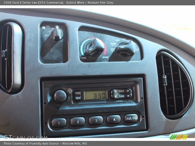 Oxford White / Medium Flint Grey 2006 Ford E Series Van E350 Commercial