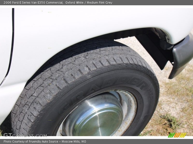 Oxford White / Medium Flint Grey 2006 Ford E Series Van E350 Commercial