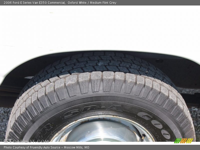 Oxford White / Medium Flint Grey 2006 Ford E Series Van E350 Commercial
