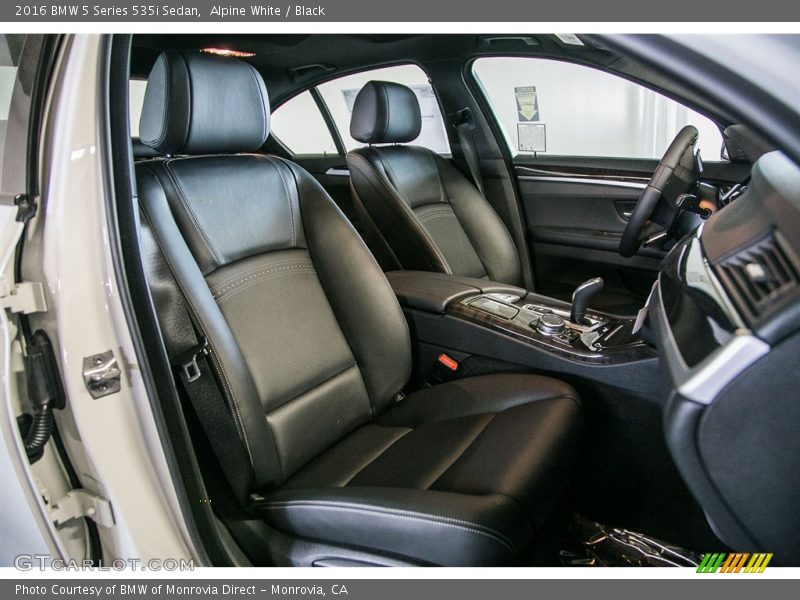 Alpine White / Black 2016 BMW 5 Series 535i Sedan