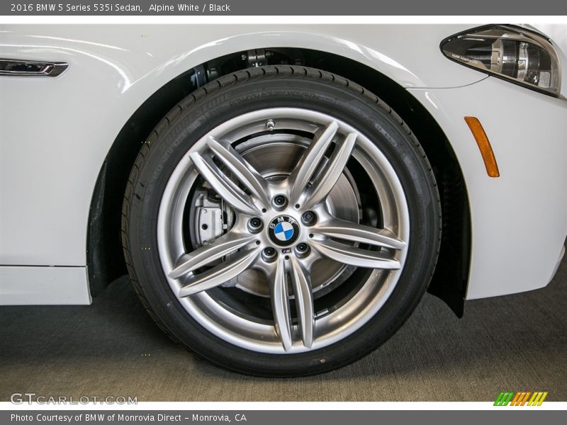 Alpine White / Black 2016 BMW 5 Series 535i Sedan