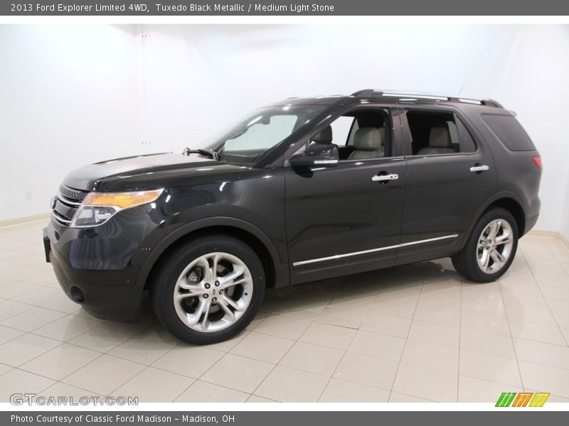Tuxedo Black Metallic / Medium Light Stone 2013 Ford Explorer Limited 4WD