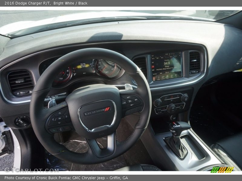 Bright White / Black 2016 Dodge Charger R/T
