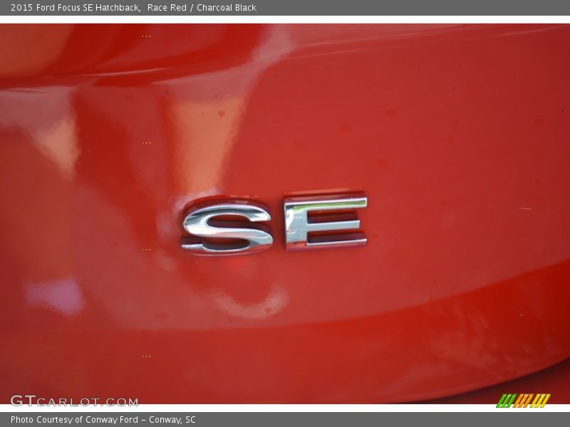 Race Red / Charcoal Black 2015 Ford Focus SE Hatchback